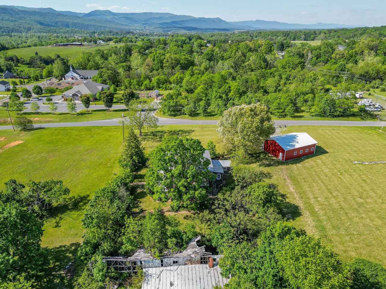 506 WILLIAMS AVE, SHENANDOAH, Virginia 22849, 4 Bedrooms Bedrooms, ,1 BathroomBathrooms,Residential,506 WILLIAMS AVE,665476 MLS # 665476