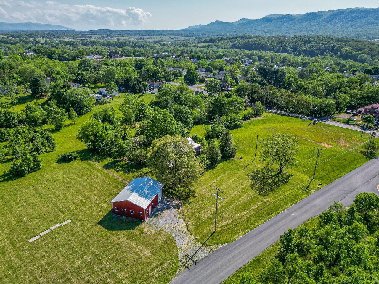 506 WILLIAMS AVE, SHENANDOAH, Virginia 22849, 4 Bedrooms Bedrooms, ,1 BathroomBathrooms,Residential,506 WILLIAMS AVE,665476 MLS # 665476