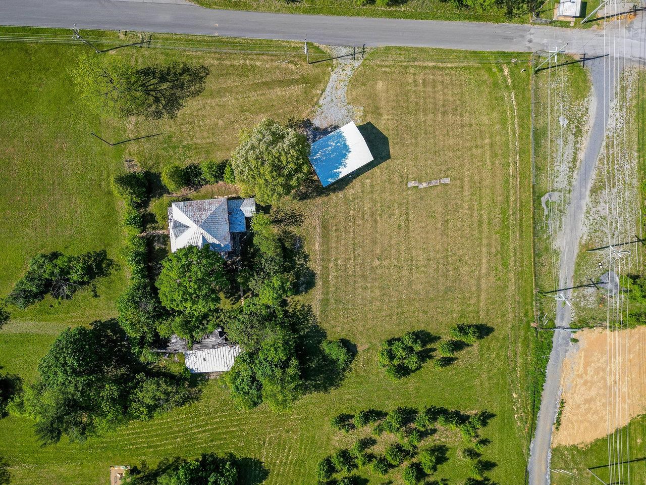 506 WILLIAMS AVE, SHENANDOAH, Virginia 22849, 4 Bedrooms Bedrooms, ,1 BathroomBathrooms,Residential,506 WILLIAMS AVE,665476 MLS # 665476