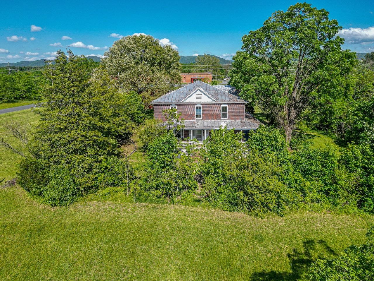 506 WILLIAMS AVE, SHENANDOAH, Virginia 22849, 4 Bedrooms Bedrooms, ,1 BathroomBathrooms,Residential,506 WILLIAMS AVE,665476 MLS # 665476