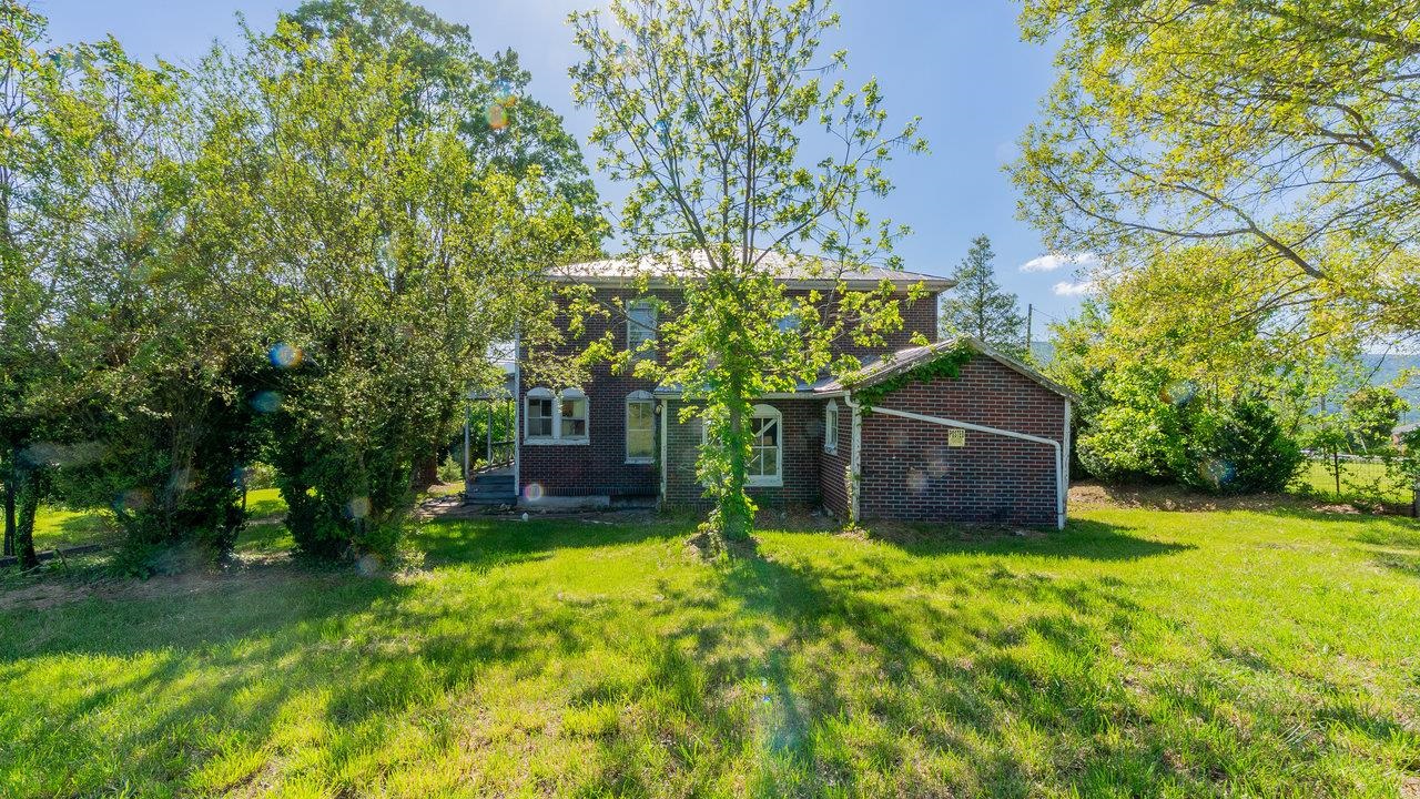 506 WILLIAMS AVE, SHENANDOAH, Virginia 22849, 4 Bedrooms Bedrooms, ,1 BathroomBathrooms,Residential,506 WILLIAMS AVE,665476 MLS # 665476