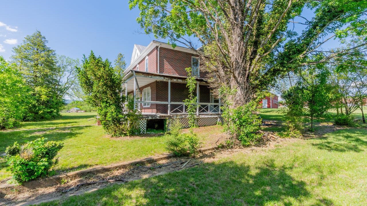 506 WILLIAMS AVE, SHENANDOAH, Virginia 22849, 4 Bedrooms Bedrooms, ,1 BathroomBathrooms,Residential,506 WILLIAMS AVE,665476 MLS # 665476