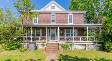 506 WILLIAMS AVE, SHENANDOAH, Virginia 22849, 4 Bedrooms Bedrooms, ,1 BathroomBathrooms,Residential,506 WILLIAMS AVE,665476 MLS # 665476