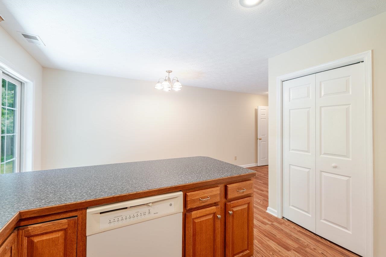 2330 WISHING WELL CT, HARRISONBURG, Virginia 22801, 3 Bedrooms Bedrooms, ,3 BathroomsBathrooms,Residential,2330 WISHING WELL CT,665485 MLS # 665485