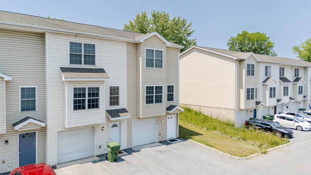 2330 WISHING WELL CT, HARRISONBURG, Virginia 22801, 3 Bedrooms Bedrooms, ,3 BathroomsBathrooms,Residential,2330 WISHING WELL CT,665485 MLS # 665485