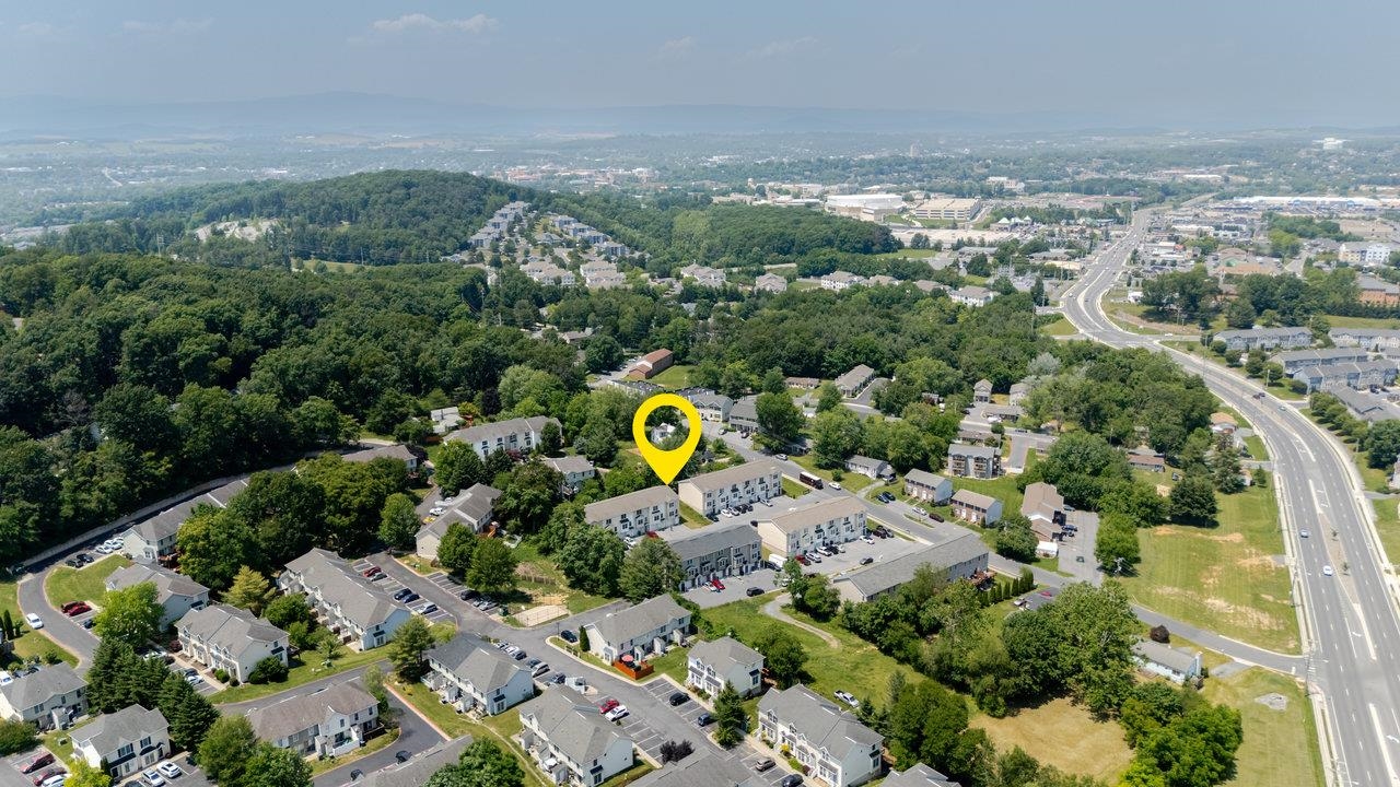 2330 WISHING WELL CT, HARRISONBURG, Virginia 22801, 3 Bedrooms Bedrooms, ,3 BathroomsBathrooms,Residential,2330 WISHING WELL CT,665485 MLS # 665485