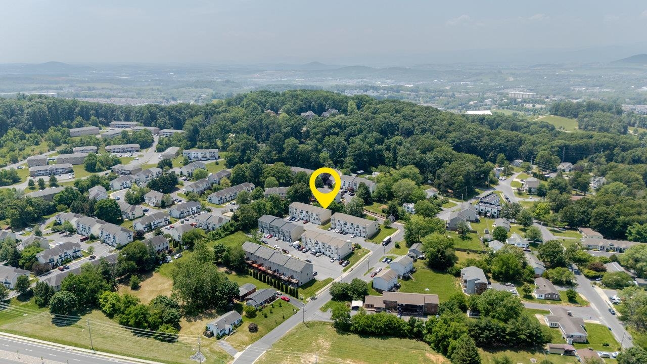 2330 WISHING WELL CT, HARRISONBURG, Virginia 22801, 3 Bedrooms Bedrooms, ,3 BathroomsBathrooms,Residential,2330 WISHING WELL CT,665485 MLS # 665485