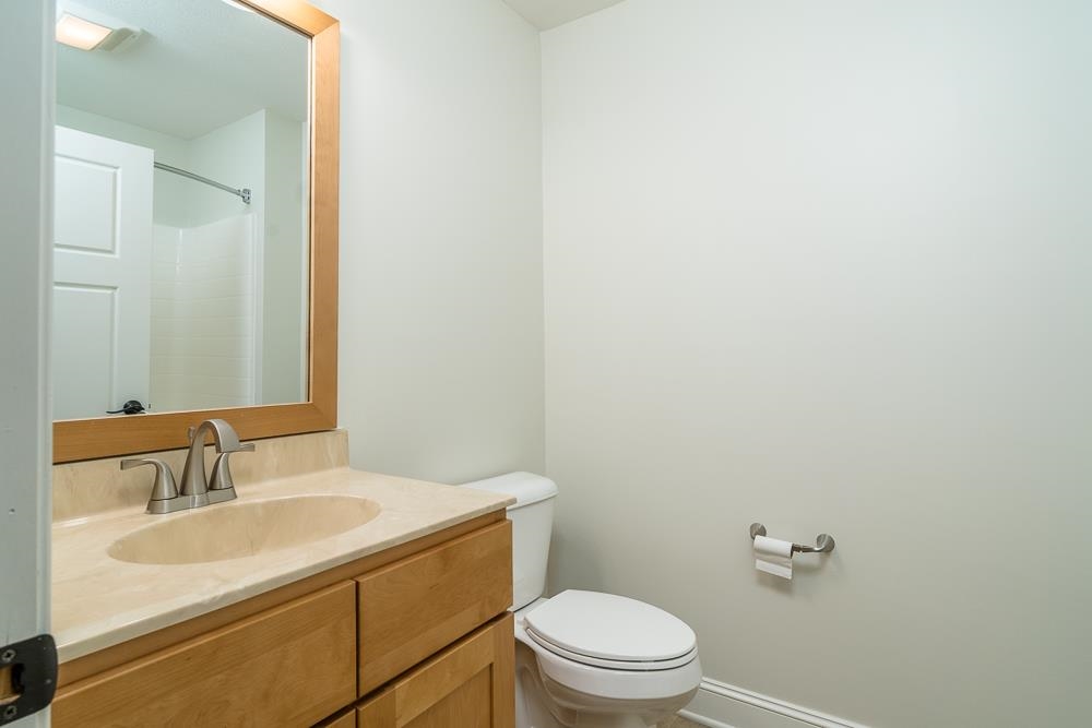 2555 GREENPORT DR, ROCKINGHAM, Virginia 22801, 3 Bedrooms Bedrooms, ,2 BathroomsBathrooms,Residential,2555 GREENPORT DR,665488 MLS # 665488