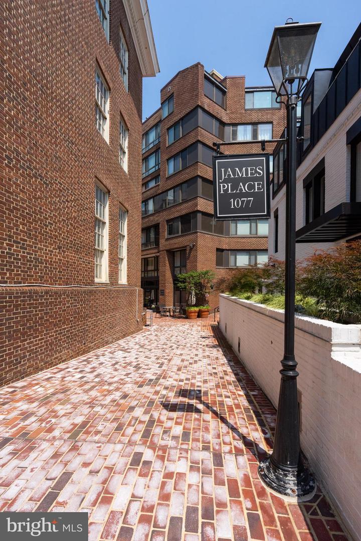1077 30TH ST NW #612, WASHINGTON, District Of Columbia 20007, 1 Bedroom Bedrooms, ,1 BathroomBathrooms,Residential,For sale,1077 30TH ST NW #612,DCDC2197874 MLS # DCDC2197874
