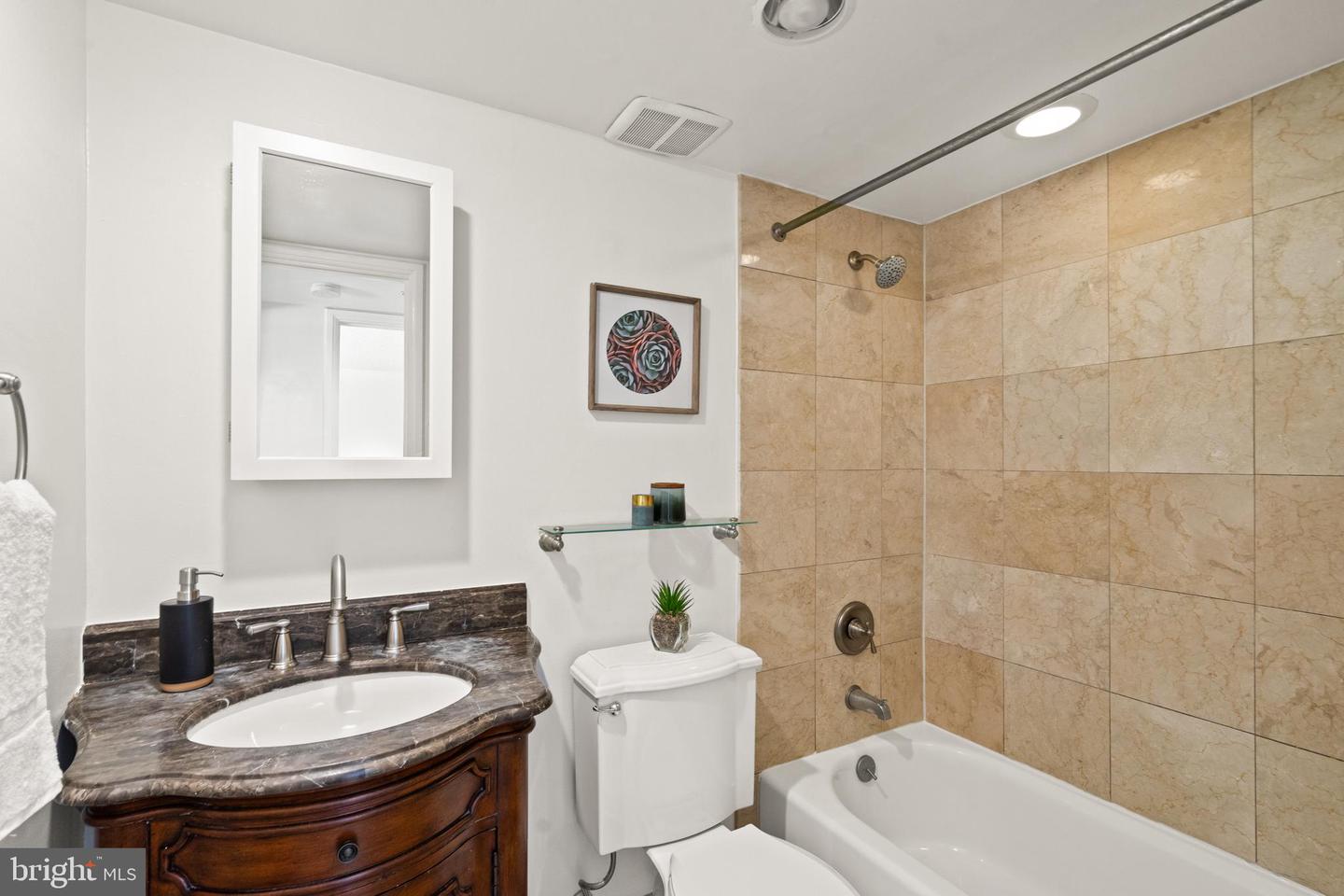 1077 30TH ST NW #612, WASHINGTON, District Of Columbia 20007, 1 Bedroom Bedrooms, ,1 BathroomBathrooms,Residential,For sale,1077 30TH ST NW #612,DCDC2197874 MLS # DCDC2197874
