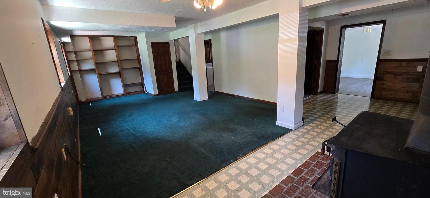 11827 RUTHERFORD DR, FREDERICKSBURG, Virginia 22407, 4 Bedrooms Bedrooms, ,2 BathroomsBathrooms,Residential,For sale,11827 RUTHERFORD DR,VASP2032688 MLS # VASP2032688