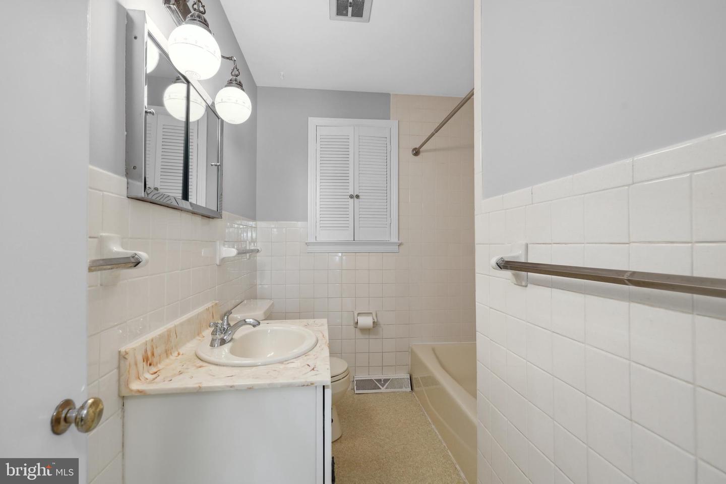 33 PENDLETON RD, FREDERICKSBURG, Virginia 22405, 3 Bedrooms Bedrooms, 7 Rooms Rooms,1 BathroomBathrooms,Residential,For sale,33 PENDLETON RD,VAST2038474 MLS # VAST2038474