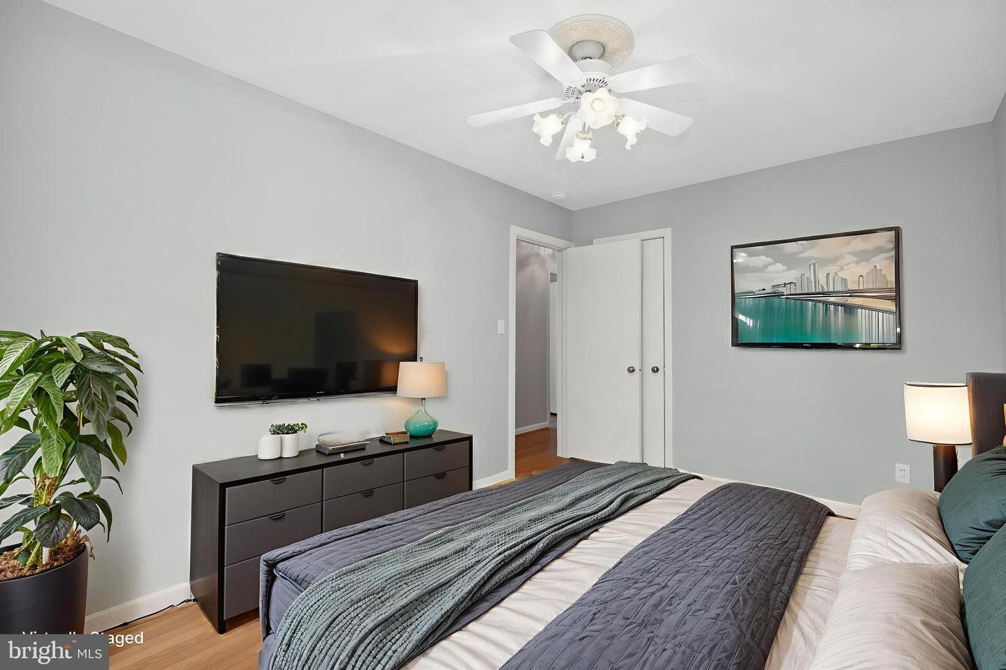 33 PENDLETON RD, FREDERICKSBURG, Virginia 22405, 3 Bedrooms Bedrooms, 7 Rooms Rooms,1 BathroomBathrooms,Residential,For sale,33 PENDLETON RD,VAST2038474 MLS # VAST2038474