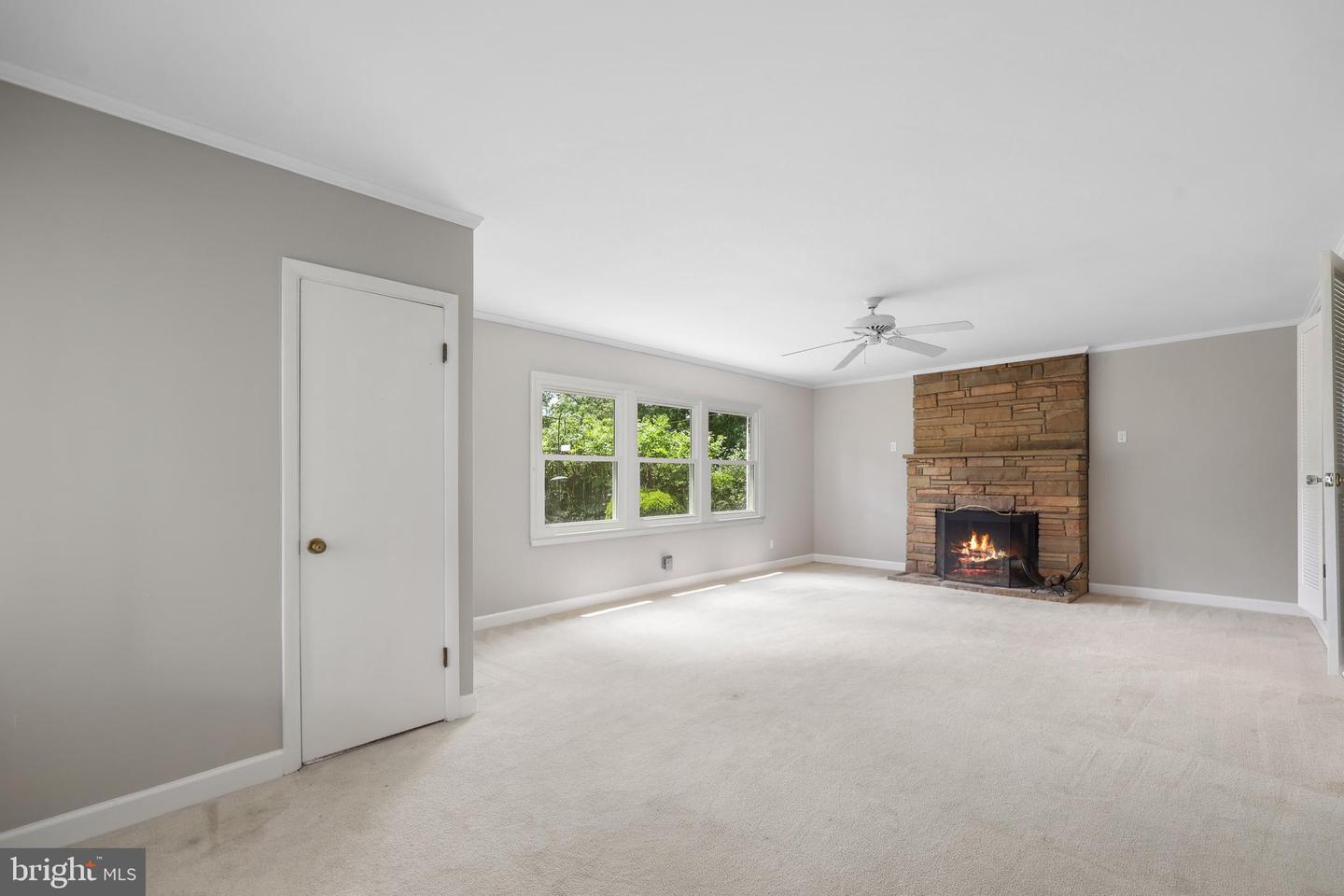 33 PENDLETON RD, FREDERICKSBURG, Virginia 22405, 3 Bedrooms Bedrooms, 7 Rooms Rooms,1 BathroomBathrooms,Residential,For sale,33 PENDLETON RD,VAST2038474 MLS # VAST2038474