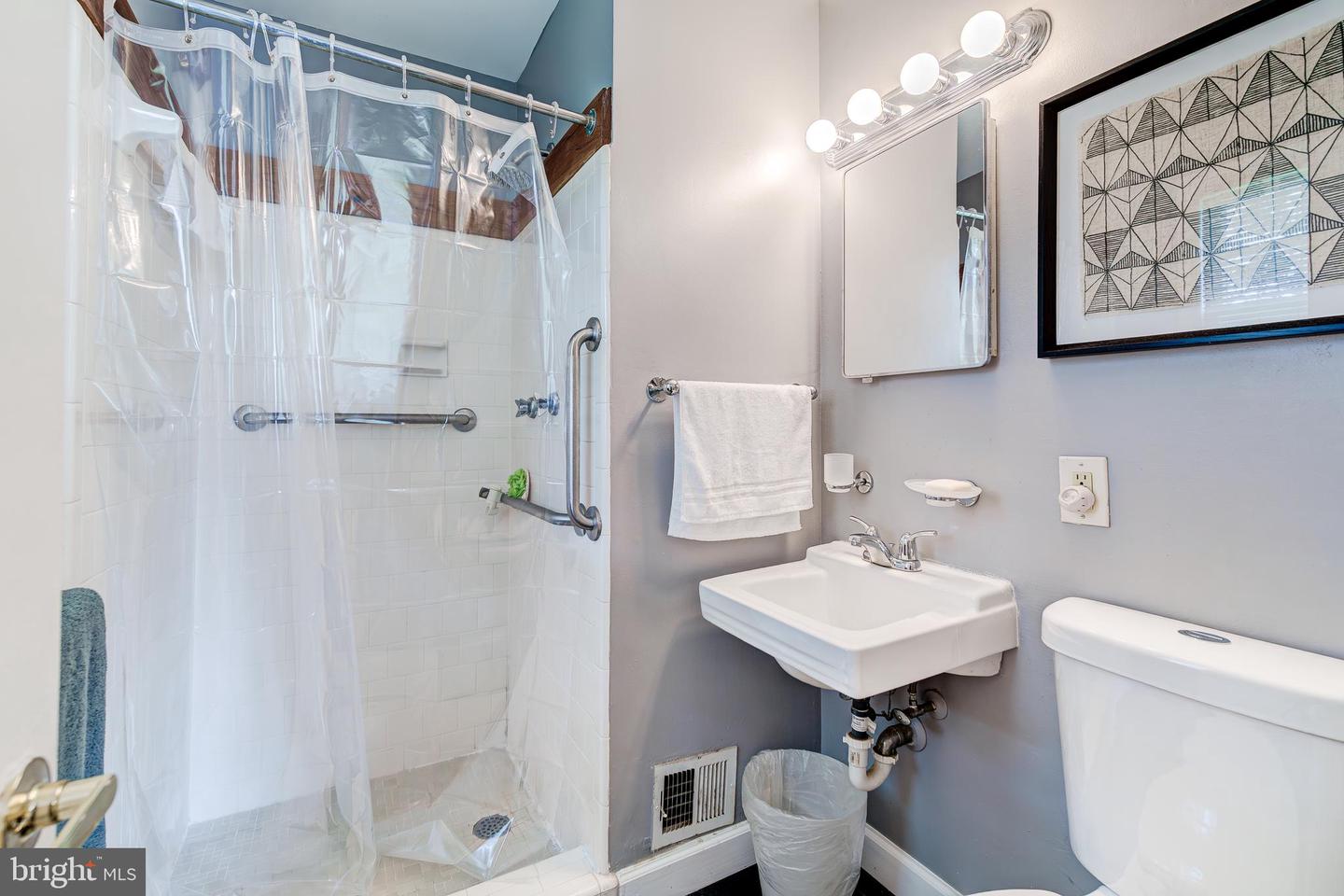 1109 NEAL DR, ALEXANDRIA, Virginia 22308, 4 Bedrooms Bedrooms, ,2 BathroomsBathrooms,Residential,For sale,1109 NEAL DR,VAFX2238324 MLS # VAFX2238324