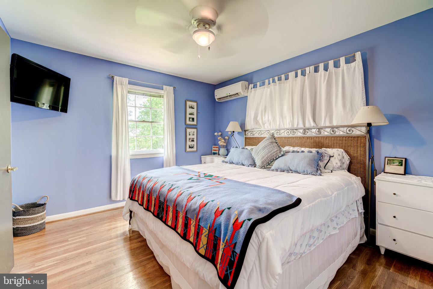 1109 NEAL DR, ALEXANDRIA, Virginia 22308, 4 Bedrooms Bedrooms, ,2 BathroomsBathrooms,Residential,For sale,1109 NEAL DR,VAFX2238324 MLS # VAFX2238324