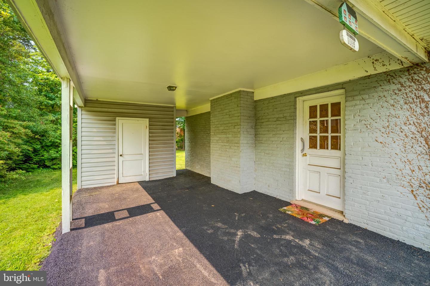 1109 NEAL DR, ALEXANDRIA, Virginia 22308, 4 Bedrooms Bedrooms, ,2 BathroomsBathrooms,Residential,For sale,1109 NEAL DR,VAFX2238324 MLS # VAFX2238324