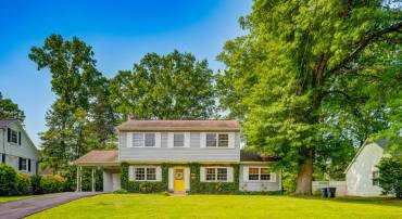 1109 NEAL DR, ALEXANDRIA, Virginia 22308, 4 Bedrooms Bedrooms, ,2 BathroomsBathrooms,Residential,For sale,1109 NEAL DR,VAFX2238324 MLS # VAFX2238324