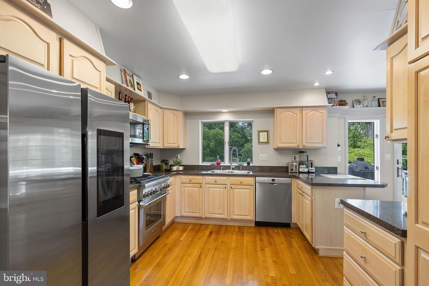 3504 PINETREE TER, FALLS CHURCH, Virginia 22041, 6 Bedrooms Bedrooms, ,3 BathroomsBathrooms,Residential,For sale,3504 PINETREE TER,VAFX2238338 MLS # VAFX2238338