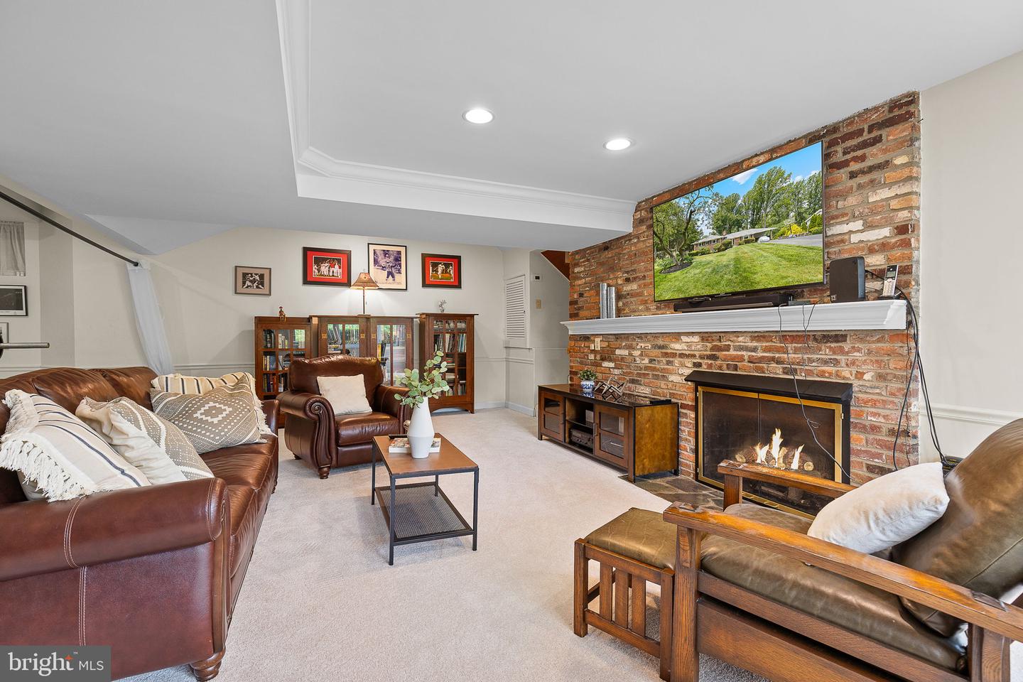 3504 PINETREE TER, FALLS CHURCH, Virginia 22041, 6 Bedrooms Bedrooms, ,3 BathroomsBathrooms,Residential,For sale,3504 PINETREE TER,VAFX2238338 MLS # VAFX2238338