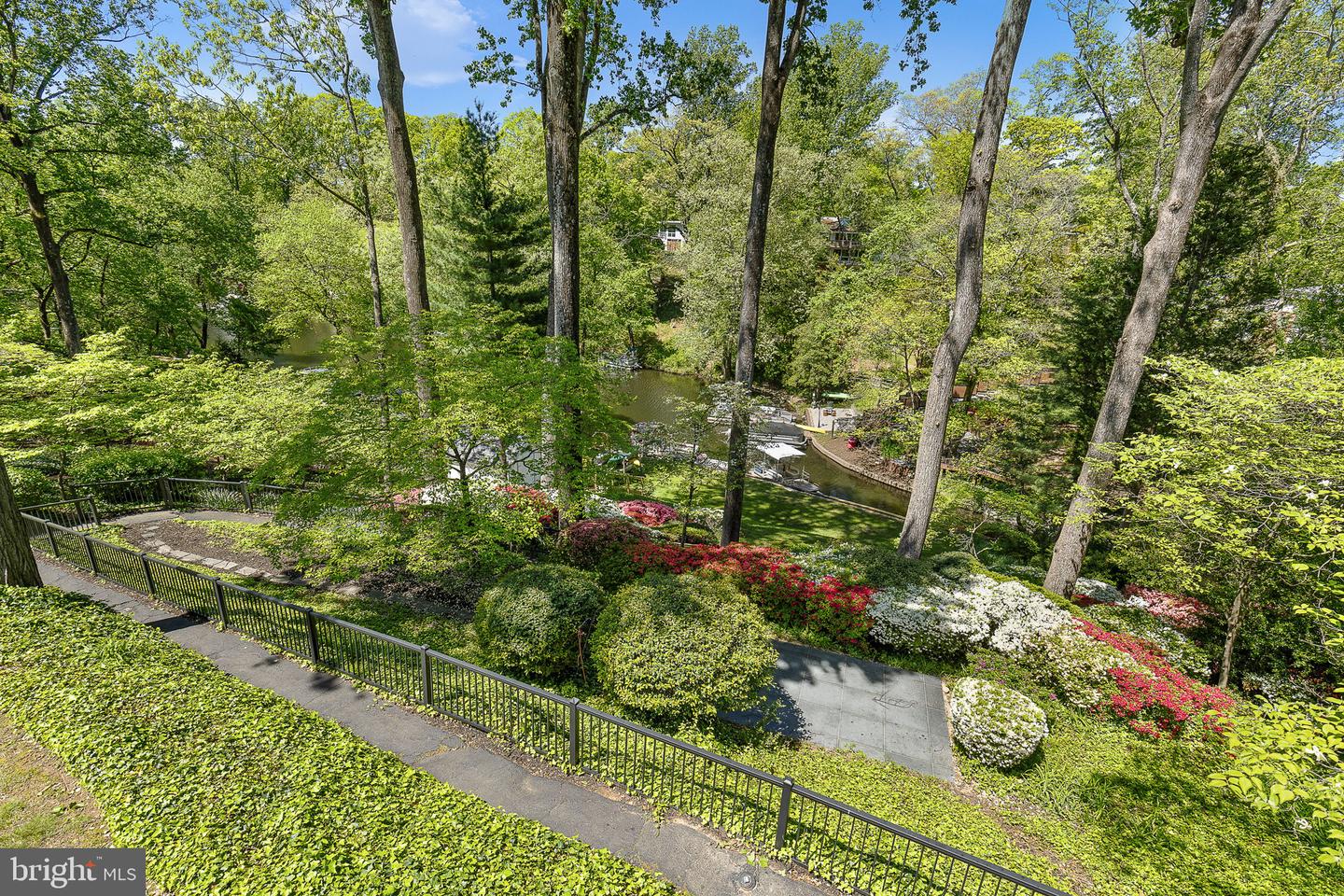 3504 PINETREE TER, FALLS CHURCH, Virginia 22041, 6 Bedrooms Bedrooms, ,3 BathroomsBathrooms,Residential,For sale,3504 PINETREE TER,VAFX2238338 MLS # VAFX2238338