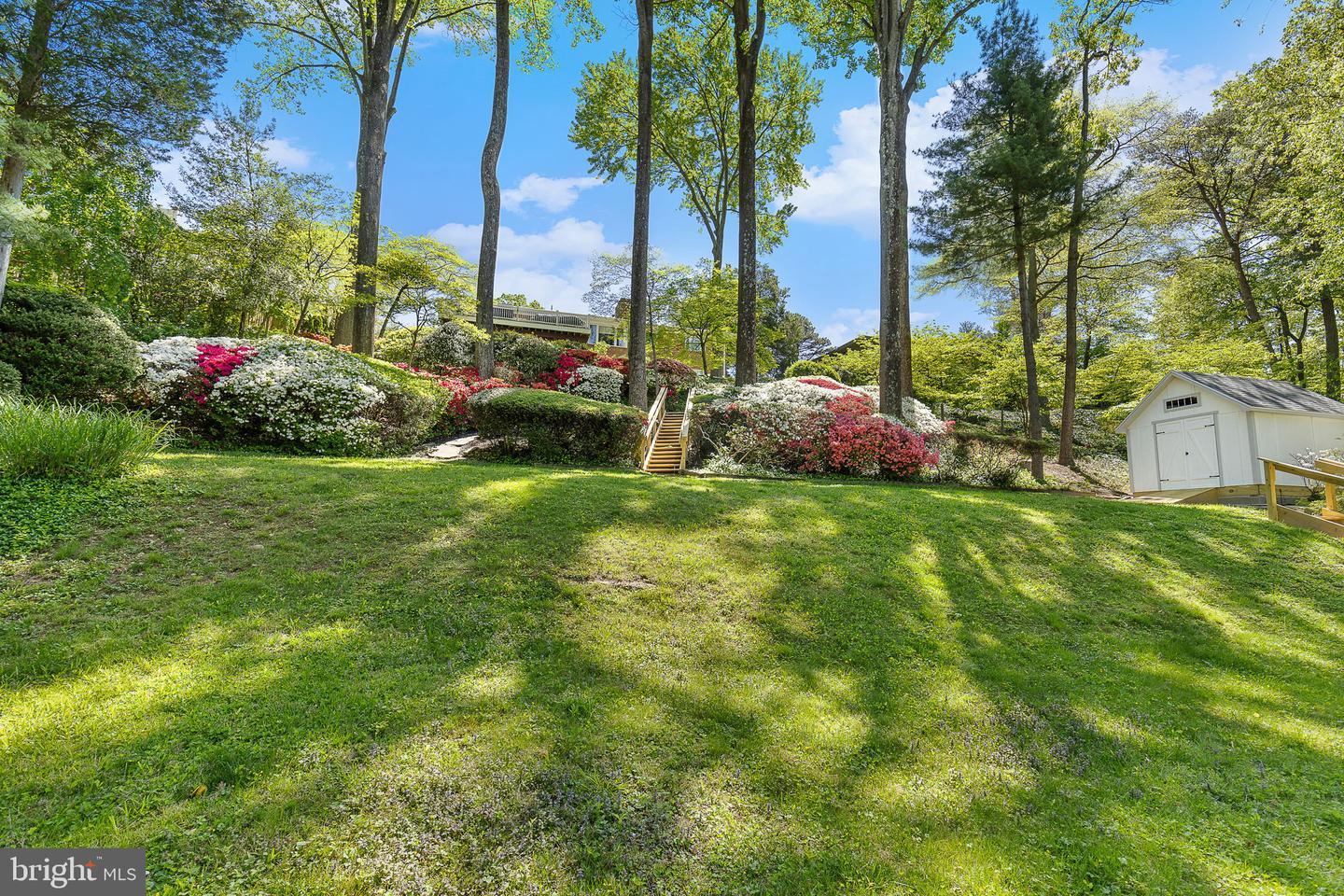 3504 PINETREE TER, FALLS CHURCH, Virginia 22041, 6 Bedrooms Bedrooms, ,3 BathroomsBathrooms,Residential,For sale,3504 PINETREE TER,VAFX2238338 MLS # VAFX2238338