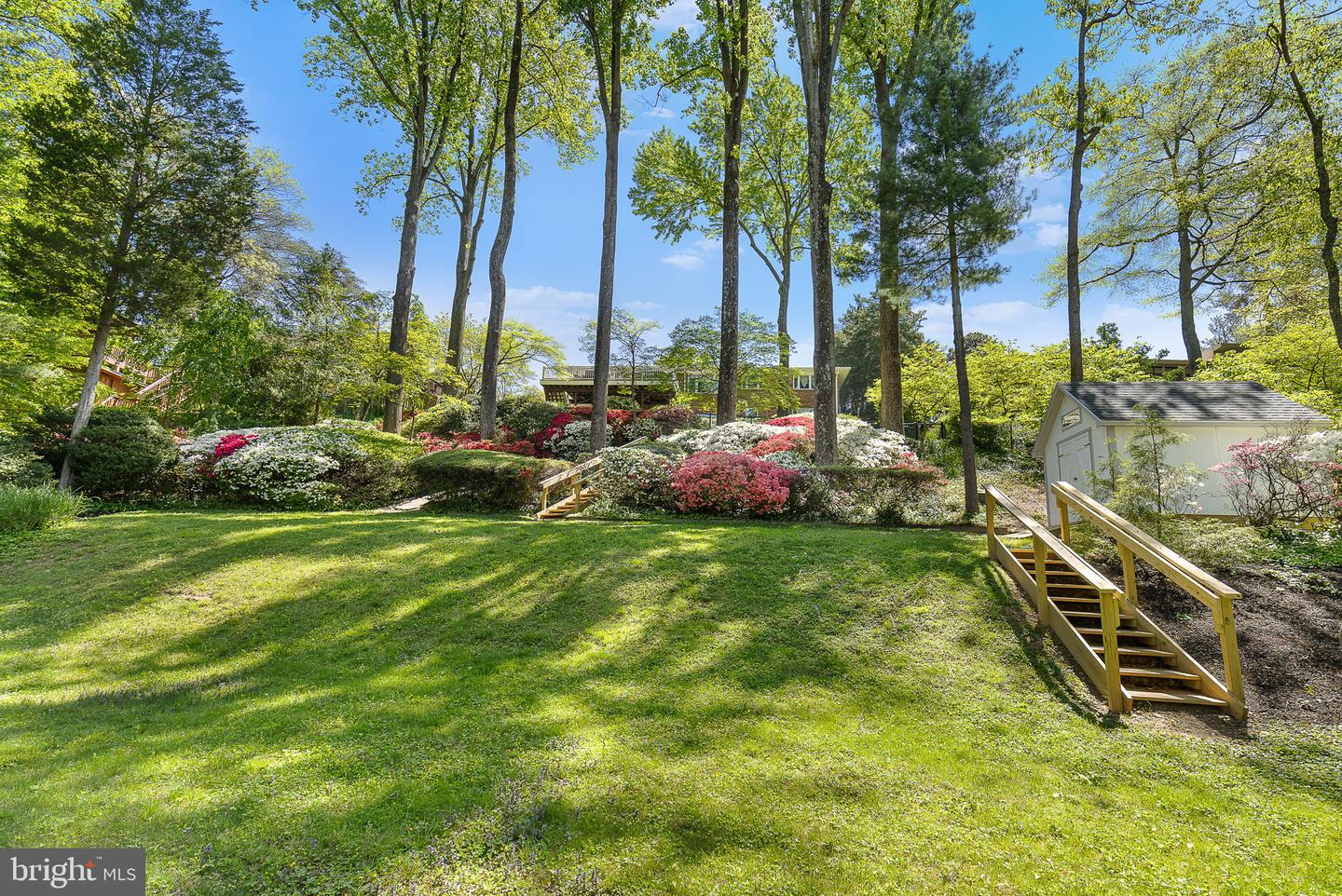 3504 PINETREE TER, FALLS CHURCH, Virginia 22041, 6 Bedrooms Bedrooms, ,3 BathroomsBathrooms,Residential,For sale,3504 PINETREE TER,VAFX2238338 MLS # VAFX2238338