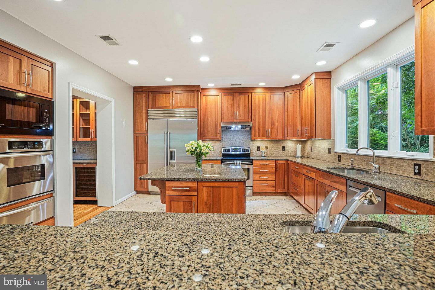 6225 CHERYL DR, FALLS CHURCH, Virginia 22044, 4 Bedrooms Bedrooms, ,3 BathroomsBathrooms,Residential,For sale,6225 CHERYL DR,VAFX2238380 MLS # VAFX2238380