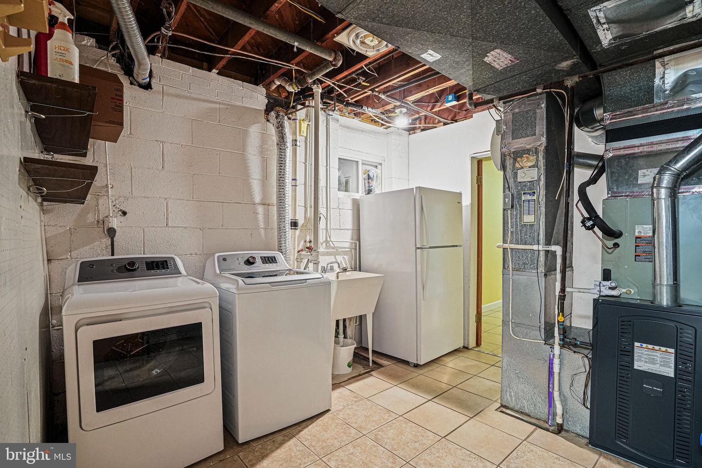 6225 CHERYL DR, FALLS CHURCH, Virginia 22044, 4 Bedrooms Bedrooms, ,3 BathroomsBathrooms,Residential,For sale,6225 CHERYL DR,VAFX2238380 MLS # VAFX2238380