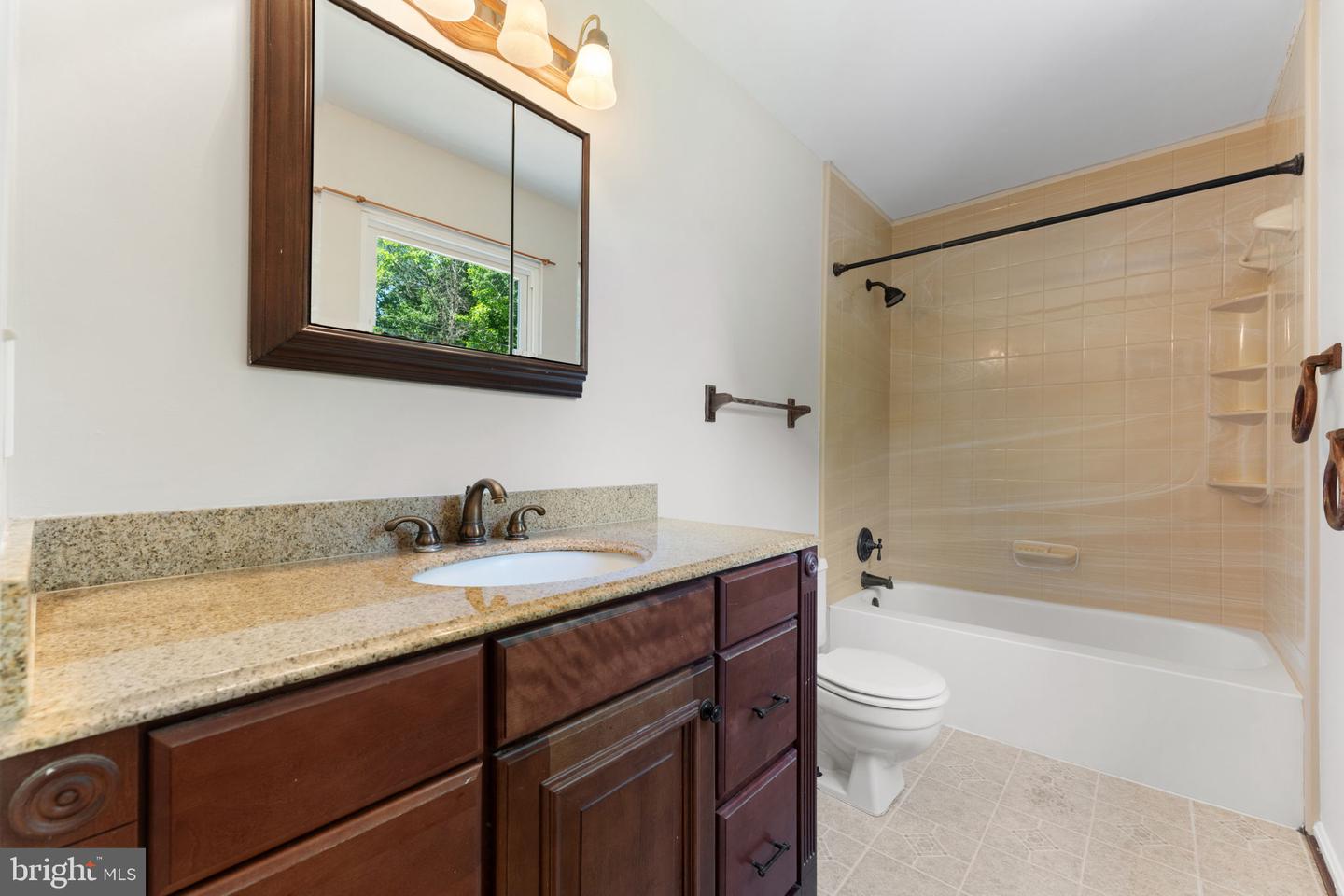 4229 JACKSON MILL RD, HAYMARKET, Virginia 20169, 4 Bedrooms Bedrooms, ,2 BathroomsBathrooms,Residential,For sale,4229 JACKSON MILL RD,VAPW2093924 MLS # VAPW2093924