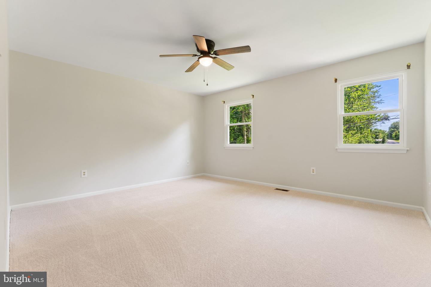 4229 JACKSON MILL RD, HAYMARKET, Virginia 20169, 4 Bedrooms Bedrooms, ,2 BathroomsBathrooms,Residential,For sale,4229 JACKSON MILL RD,VAPW2093924 MLS # VAPW2093924