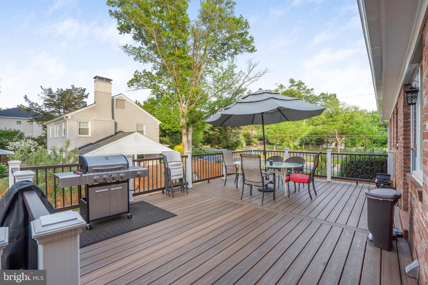 101 OAKMONT CT NE, VIENNA, Virginia 22180, 6 Bedrooms Bedrooms, ,4 BathroomsBathrooms,Residential,For sale,101 OAKMONT CT NE,VAFX2238710 MLS # VAFX2238710