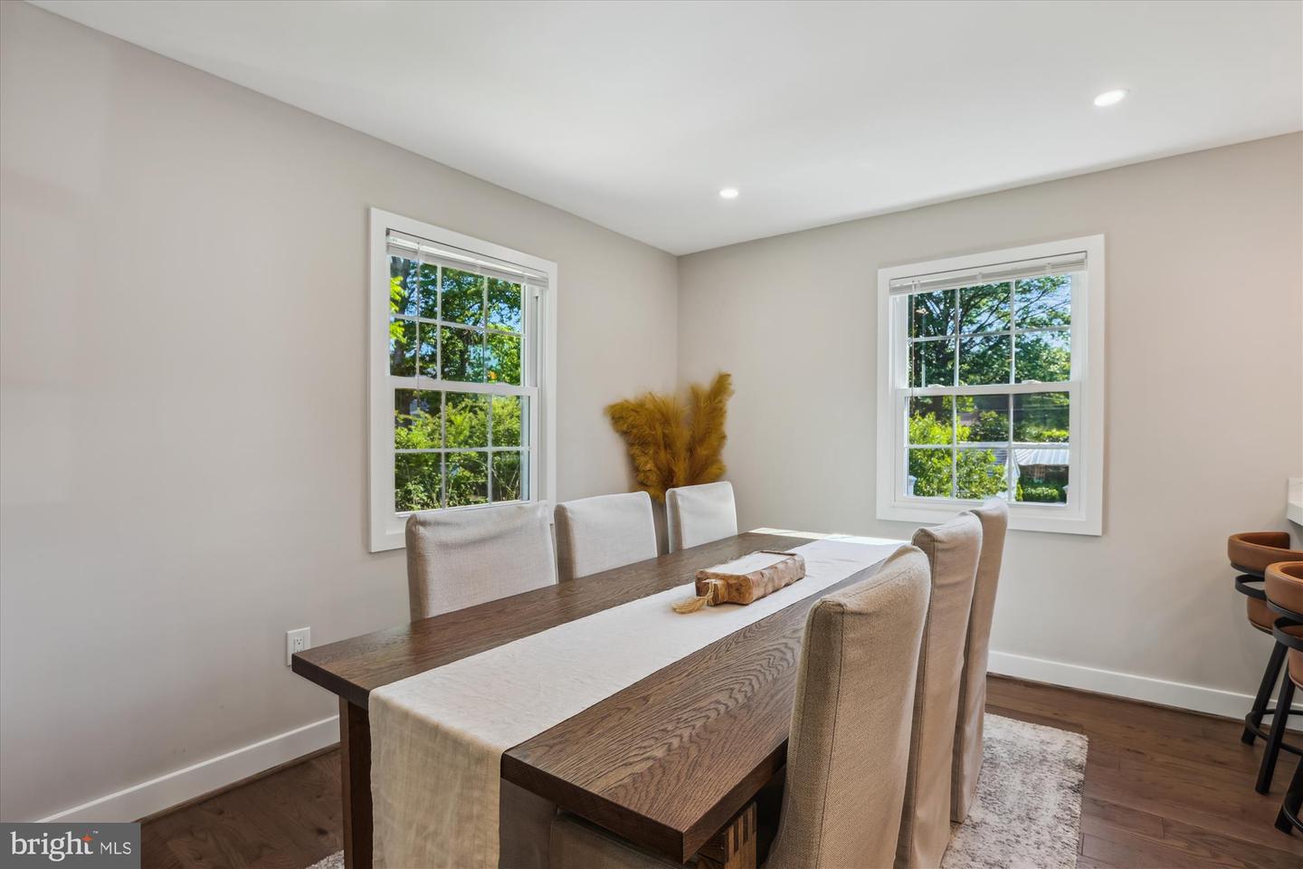 101 OAKMONT CT NE, VIENNA, Virginia 22180, 6 Bedrooms Bedrooms, ,4 BathroomsBathrooms,Residential,For sale,101 OAKMONT CT NE,VAFX2238710 MLS # VAFX2238710