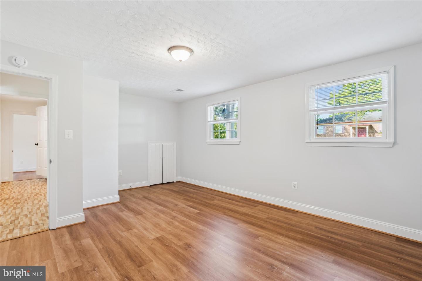 101 OAKMONT CT NE, VIENNA, Virginia 22180, 6 Bedrooms Bedrooms, ,4 BathroomsBathrooms,Residential,For sale,101 OAKMONT CT NE,VAFX2238710 MLS # VAFX2238710