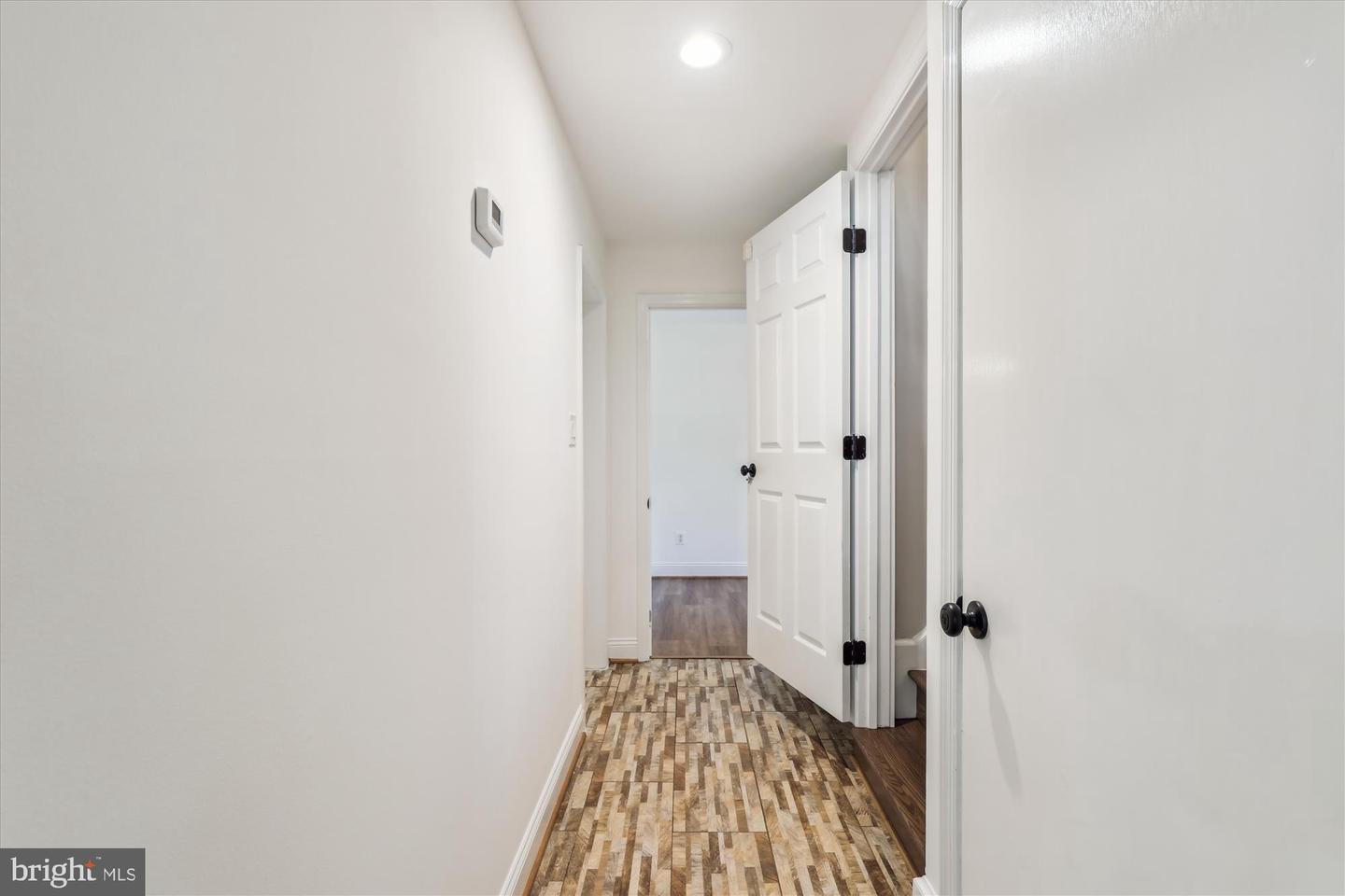 101 OAKMONT CT NE, VIENNA, Virginia 22180, 6 Bedrooms Bedrooms, ,4 BathroomsBathrooms,Residential,For sale,101 OAKMONT CT NE,VAFX2238710 MLS # VAFX2238710