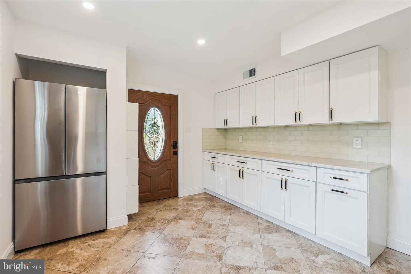 101 OAKMONT CT NE, VIENNA, Virginia 22180, 6 Bedrooms Bedrooms, ,4 BathroomsBathrooms,Residential,For sale,101 OAKMONT CT NE,VAFX2238710 MLS # VAFX2238710