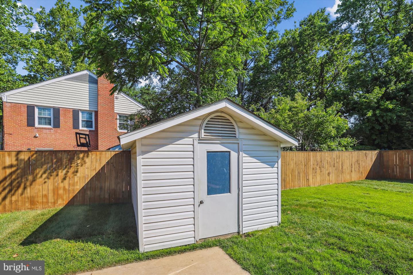 101 OAKMONT CT NE, VIENNA, Virginia 22180, 6 Bedrooms Bedrooms, ,4 BathroomsBathrooms,Residential,For sale,101 OAKMONT CT NE,VAFX2238710 MLS # VAFX2238710