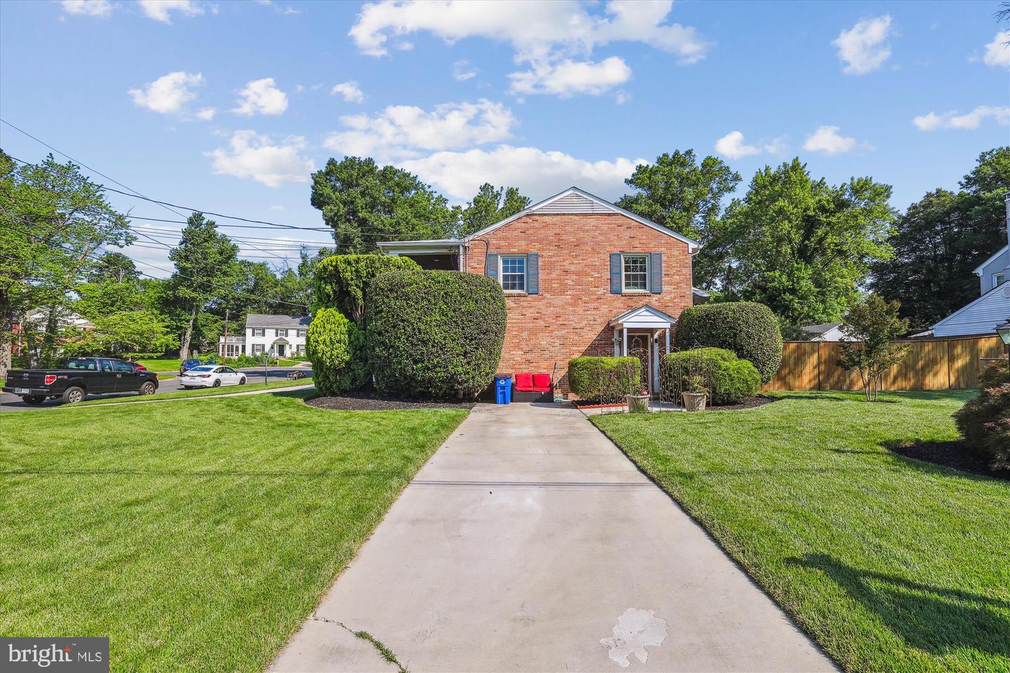 101 OAKMONT CT NE, VIENNA, Virginia 22180, 6 Bedrooms Bedrooms, ,4 BathroomsBathrooms,Residential,For sale,101 OAKMONT CT NE,VAFX2238710 MLS # VAFX2238710