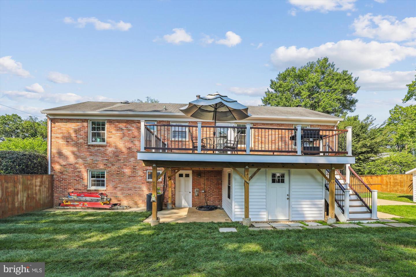 101 OAKMONT CT NE, VIENNA, Virginia 22180, 6 Bedrooms Bedrooms, ,4 BathroomsBathrooms,Residential,For sale,101 OAKMONT CT NE,VAFX2238710 MLS # VAFX2238710