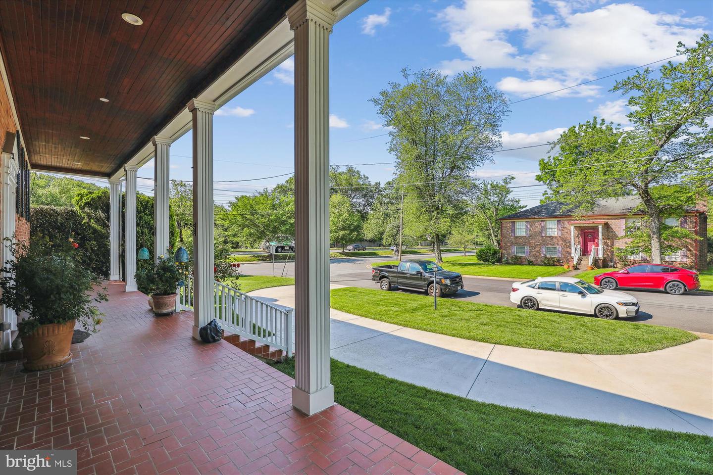 101 OAKMONT CT NE, VIENNA, Virginia 22180, 6 Bedrooms Bedrooms, ,4 BathroomsBathrooms,Residential,For sale,101 OAKMONT CT NE,VAFX2238710 MLS # VAFX2238710