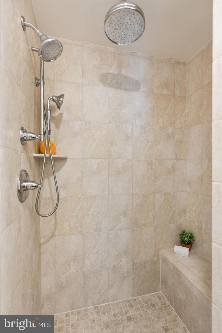 4452 1/2 MACARTHUR BLVD NW, WASHINGTON, District Of Columbia 20007, 4 Bedrooms Bedrooms, ,3 BathroomsBathrooms,Residential,For sale,4452 1/2 MACARTHUR BLVD NW,DCDC2199150 MLS # DCDC2199150