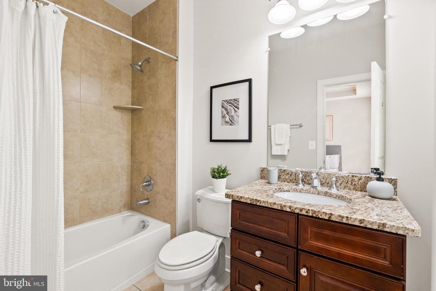 4452 1/2 MACARTHUR BLVD NW, WASHINGTON, District Of Columbia 20007, 4 Bedrooms Bedrooms, ,3 BathroomsBathrooms,Residential,For sale,4452 1/2 MACARTHUR BLVD NW,DCDC2199150 MLS # DCDC2199150