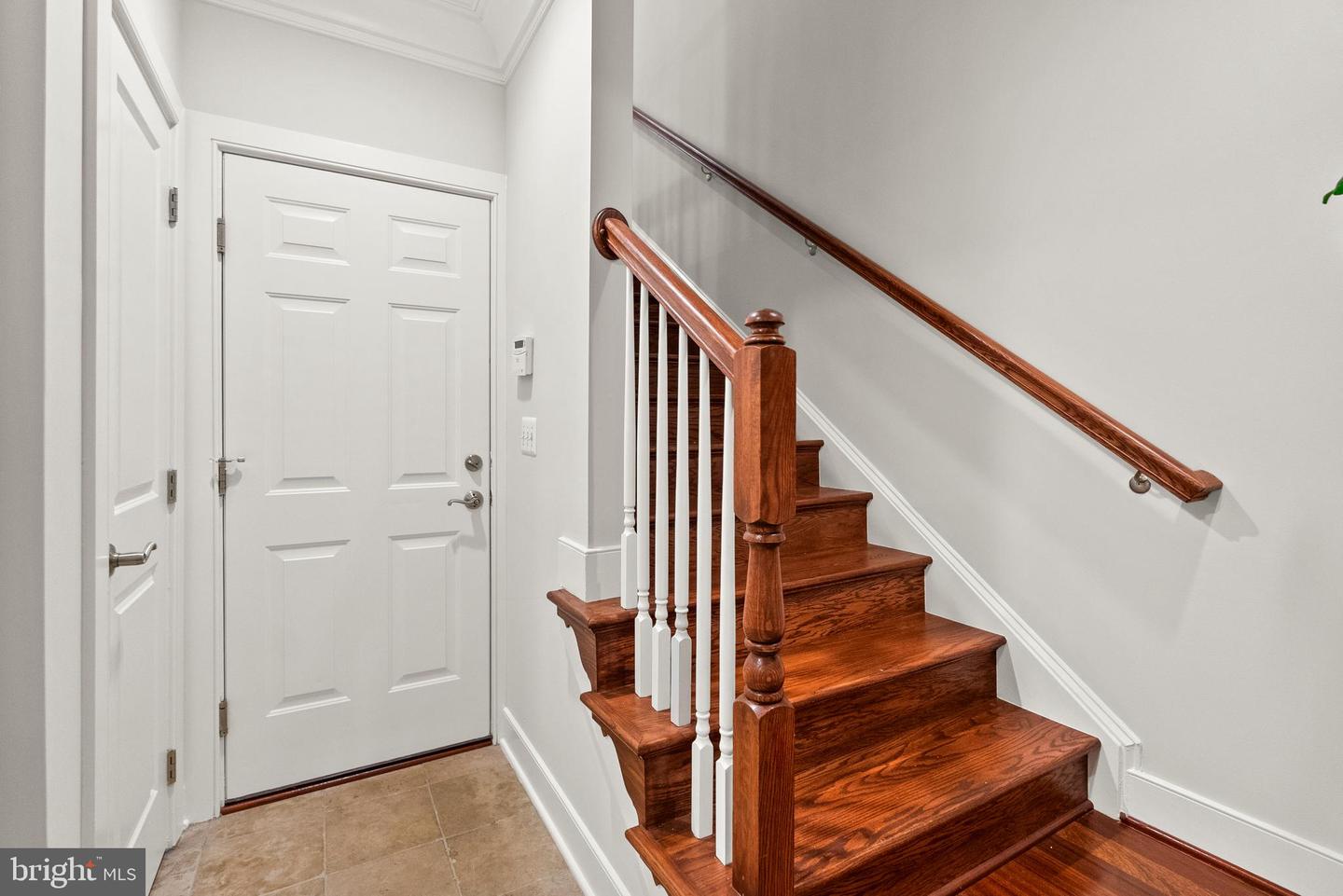 4452 1/2 MACARTHUR BLVD NW, WASHINGTON, District Of Columbia 20007, 4 Bedrooms Bedrooms, ,3 BathroomsBathrooms,Residential,For sale,4452 1/2 MACARTHUR BLVD NW,DCDC2199150 MLS # DCDC2199150