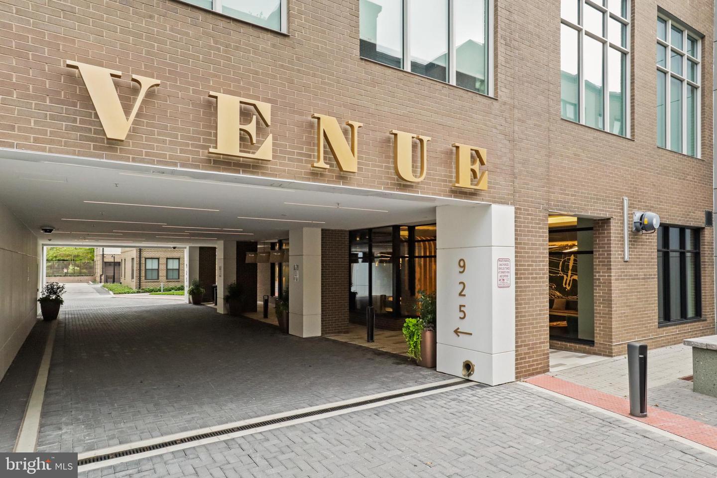 925 N FAIRFAX ST #704, ALEXANDRIA, Virginia 22314, 1 Bedroom Bedrooms, ,1 BathroomBathrooms,Residential,For sale,925 N FAIRFAX ST #704,VAAX2045002 MLS # VAAX2045002