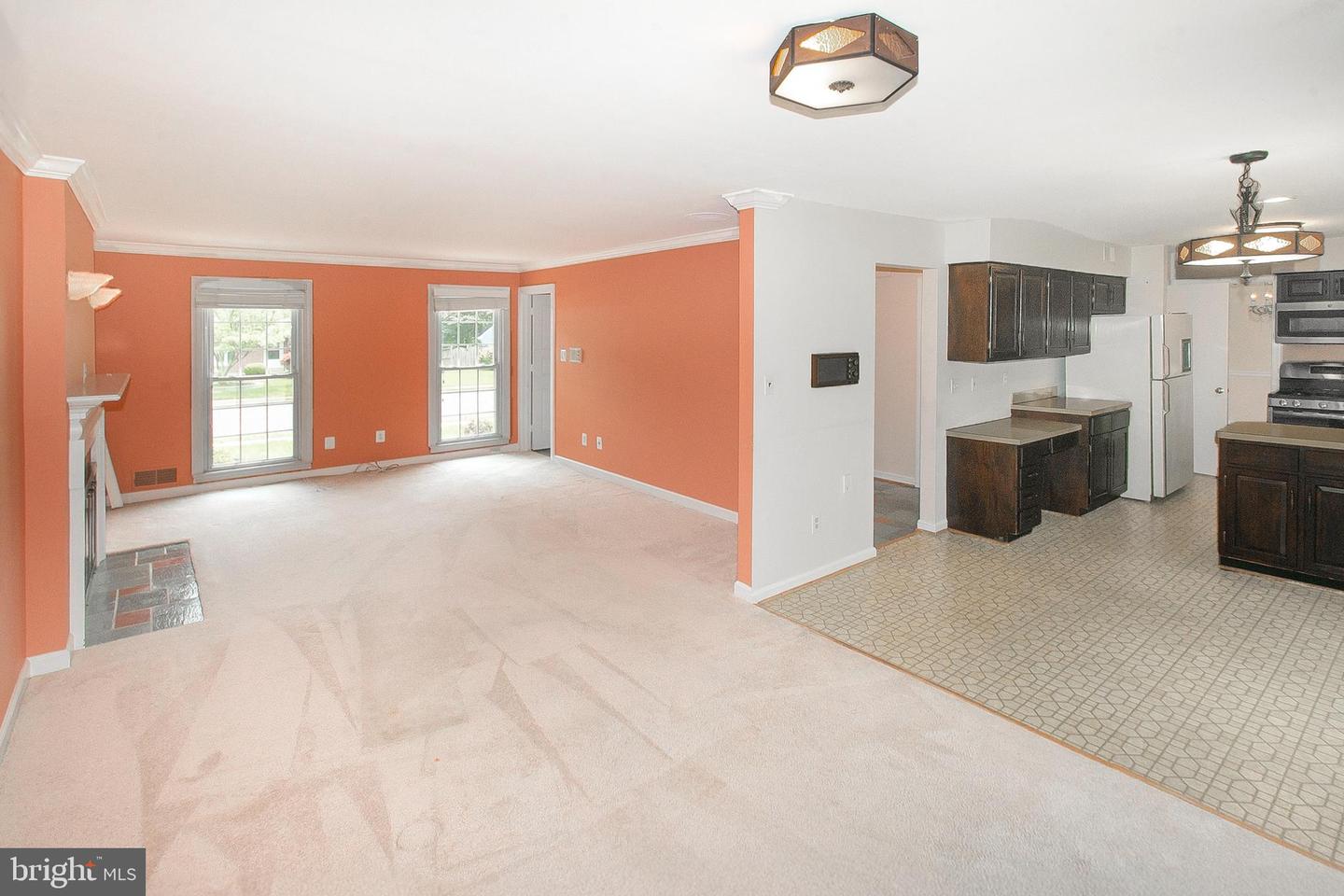 609 KEARNEY CT SW, VIENNA, Virginia 22180, 5 Bedrooms Bedrooms, ,2 BathroomsBathrooms,Residential,For sale,609 KEARNEY CT SW,VAFX2238886 MLS # VAFX2238886