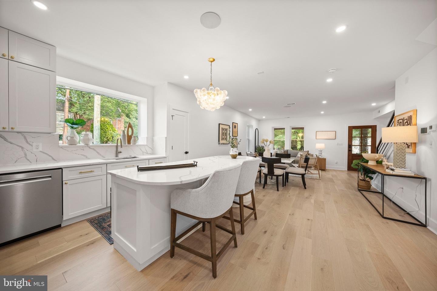 401 DECATUR ST NW, WASHINGTON, District Of Columbia 20011, 6 Bedrooms Bedrooms, ,4 BathroomsBathrooms,Residential,For sale,401 DECATUR ST NW,DCDC2199318 MLS # DCDC2199318