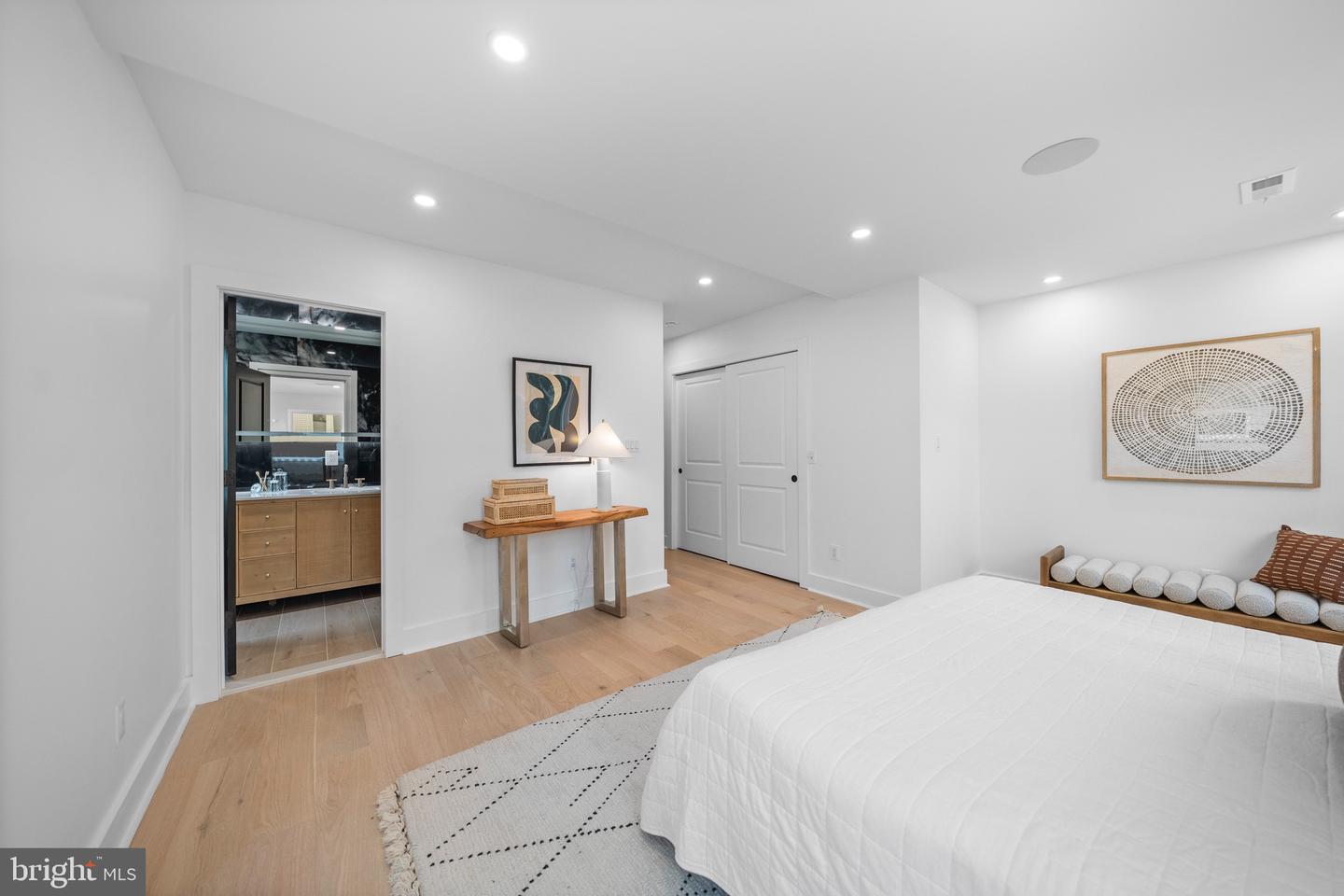 401 DECATUR ST NW, WASHINGTON, District Of Columbia 20011, 6 Bedrooms Bedrooms, ,4 BathroomsBathrooms,Residential,For sale,401 DECATUR ST NW,DCDC2199318 MLS # DCDC2199318