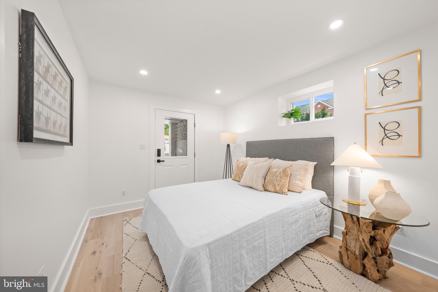 401 DECATUR ST NW, WASHINGTON, District Of Columbia 20011, 6 Bedrooms Bedrooms, ,4 BathroomsBathrooms,Residential,For sale,401 DECATUR ST NW,DCDC2199318 MLS # DCDC2199318