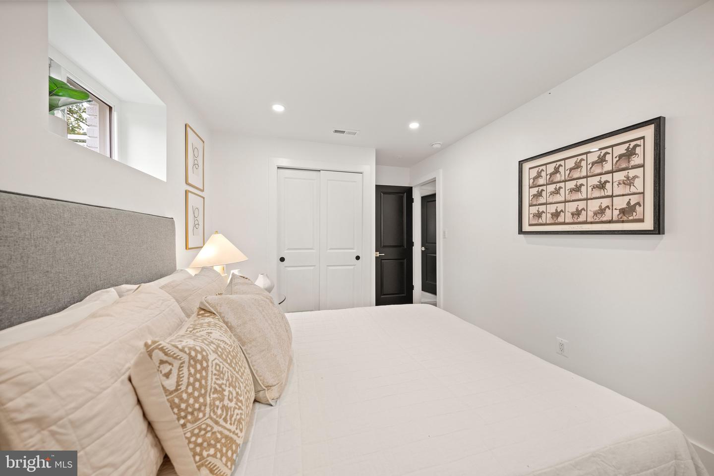 401 DECATUR ST NW, WASHINGTON, District Of Columbia 20011, 6 Bedrooms Bedrooms, ,4 BathroomsBathrooms,Residential,For sale,401 DECATUR ST NW,DCDC2199318 MLS # DCDC2199318