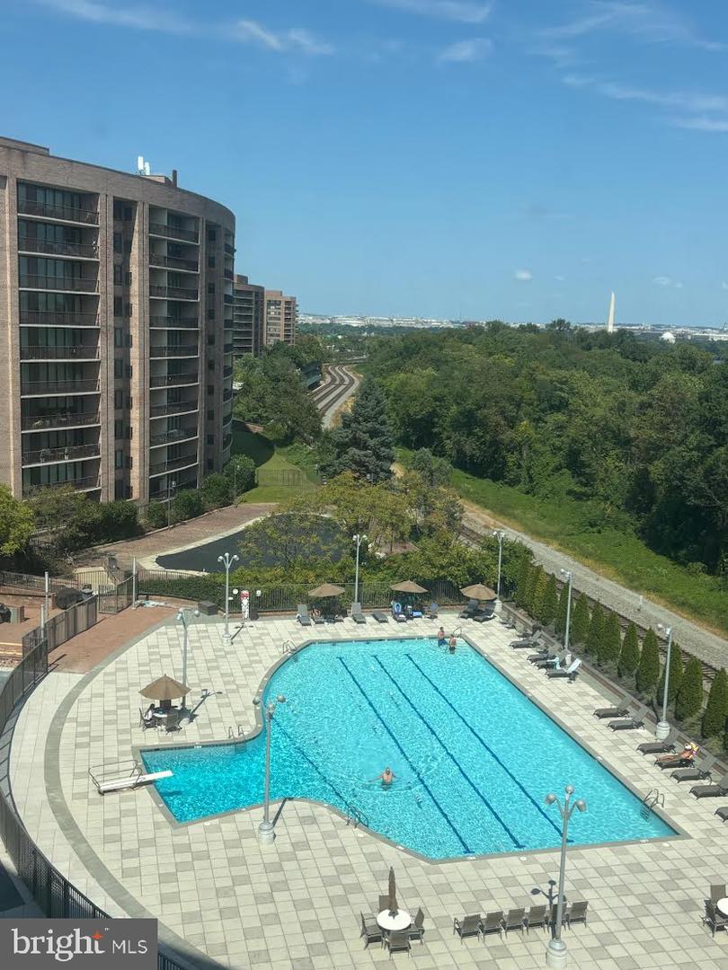 1805 CRYSTAL DR #301S, ARLINGTON, Virginia 22202, 2 Bedrooms Bedrooms, ,1 BathroomBathrooms,Residential,For sale,1805 CRYSTAL DR #301S,VAAR2057148 MLS # VAAR2057148